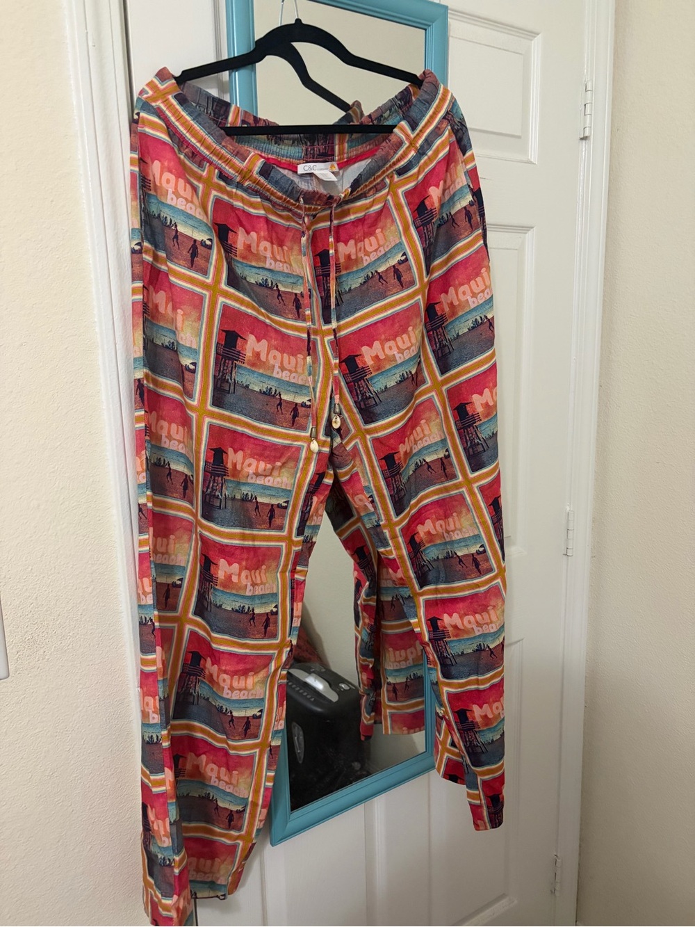 C&C California Red Orange Blue Maui Beach Print Wide Leg Pants